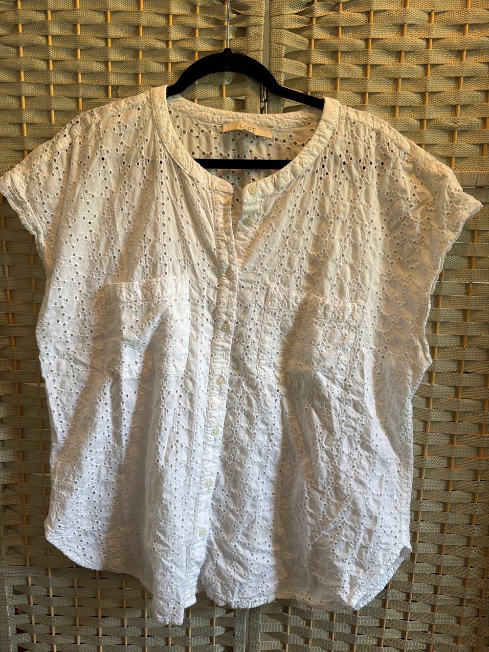 Loft Eyelet Cap Sleeve Button Down Short Sleeve Blouse White XL Split Neckline